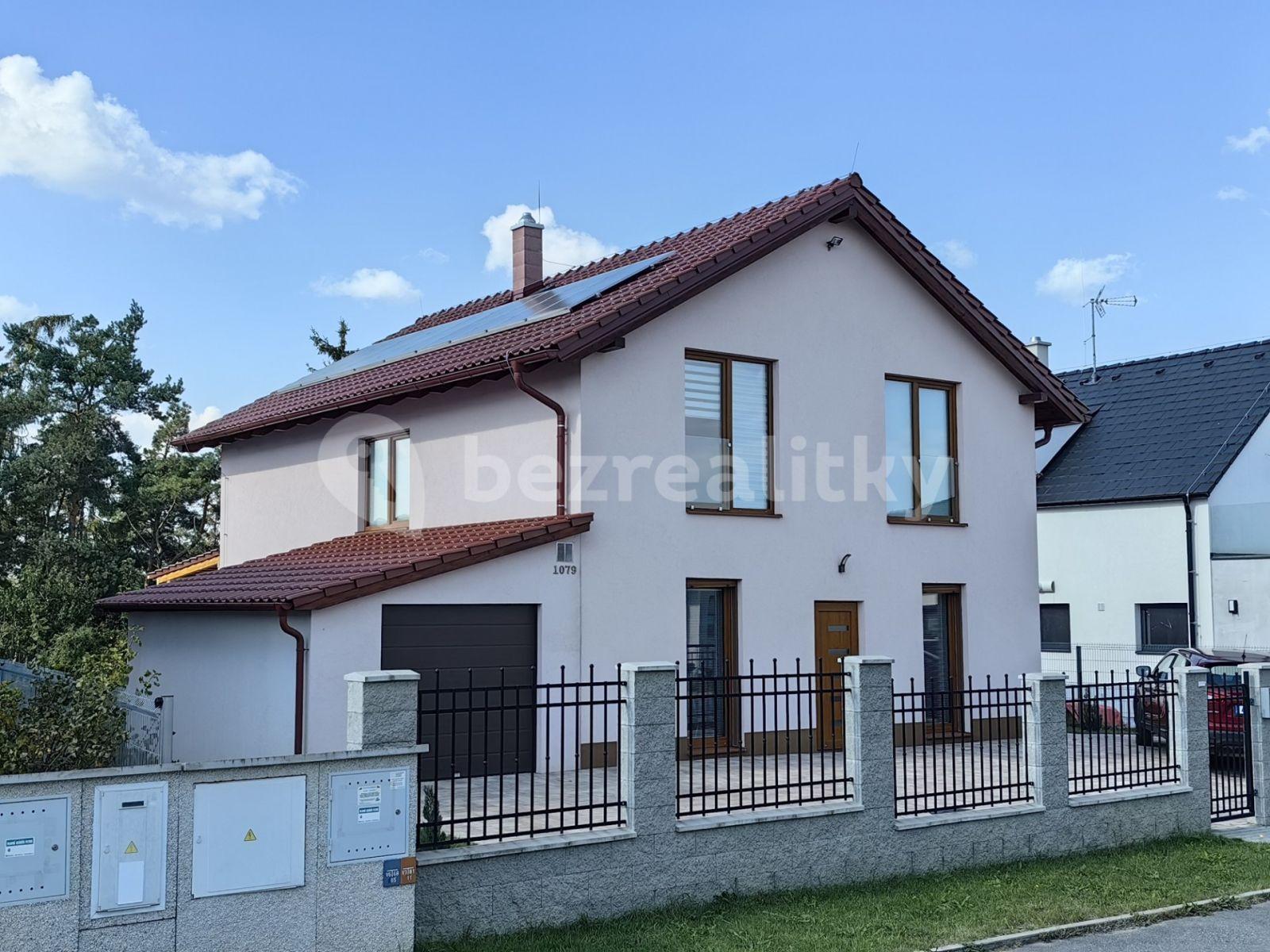 house for sale, 208 m², Premonstrátů, Chýně, Středočeský Region