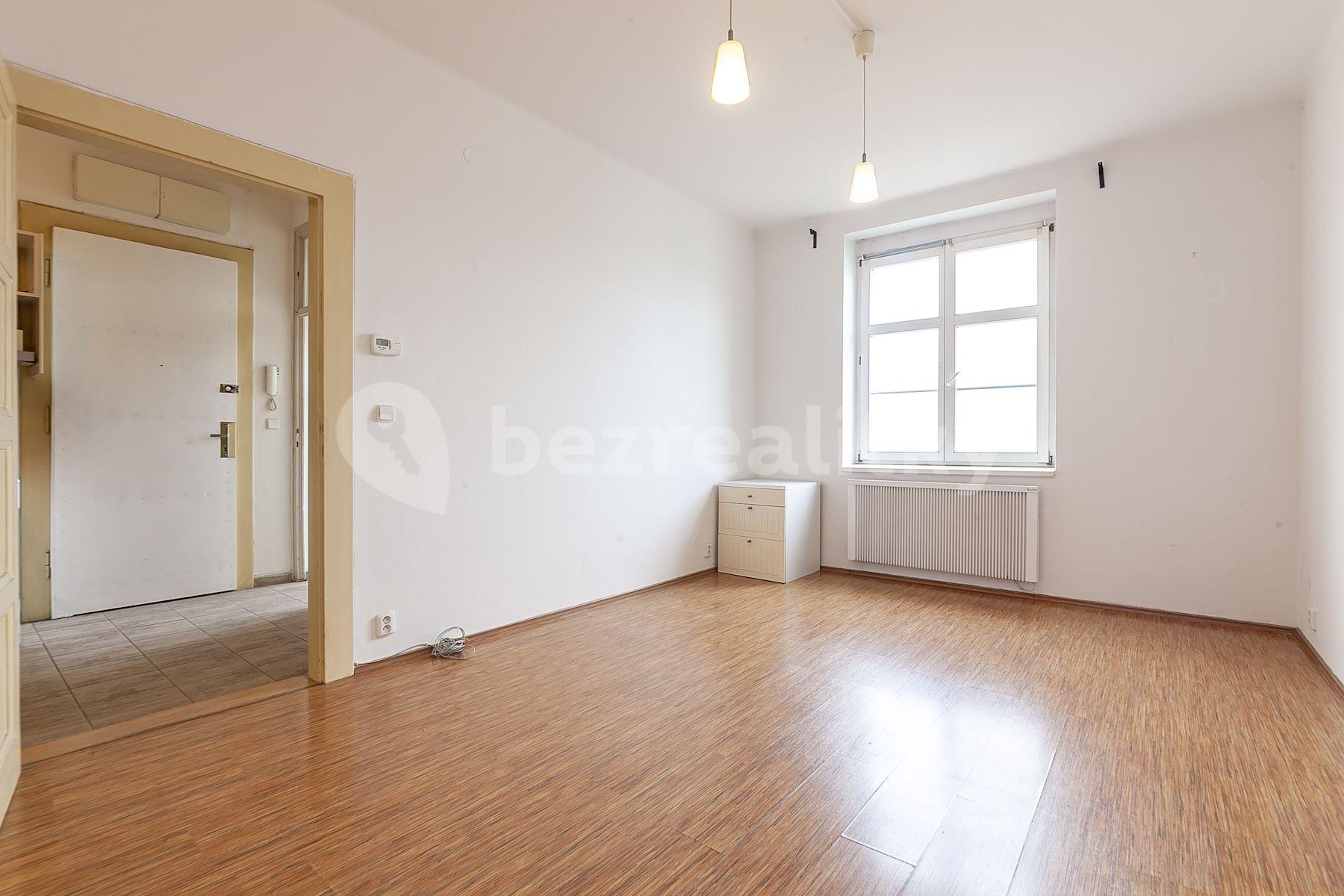 1 bedroom with open-plan kitchen flat for sale, 54 m², 5. května, Prague, Prague