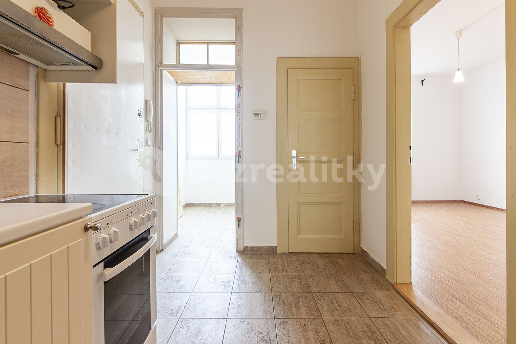 1 bedroom with open-plan kitchen flat for sale, 54 m², 5. května, Prague, Prague