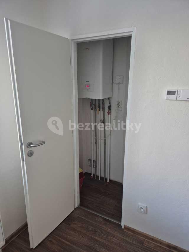 Studio flat to rent, 40 m², 28. října, Nymburk, Středočeský Region