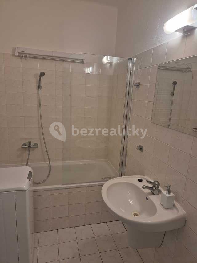 Studio flat to rent, 40 m², 28. října, Nymburk, Středočeský Region