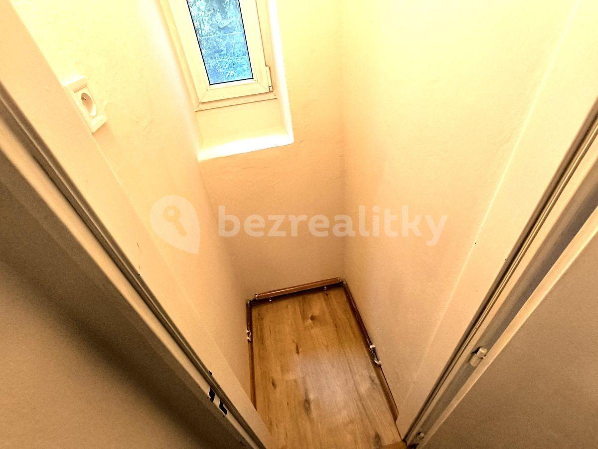 2 bedroom with open-plan kitchen flat to rent, 62 m², Plzeňská, Prague, Prague