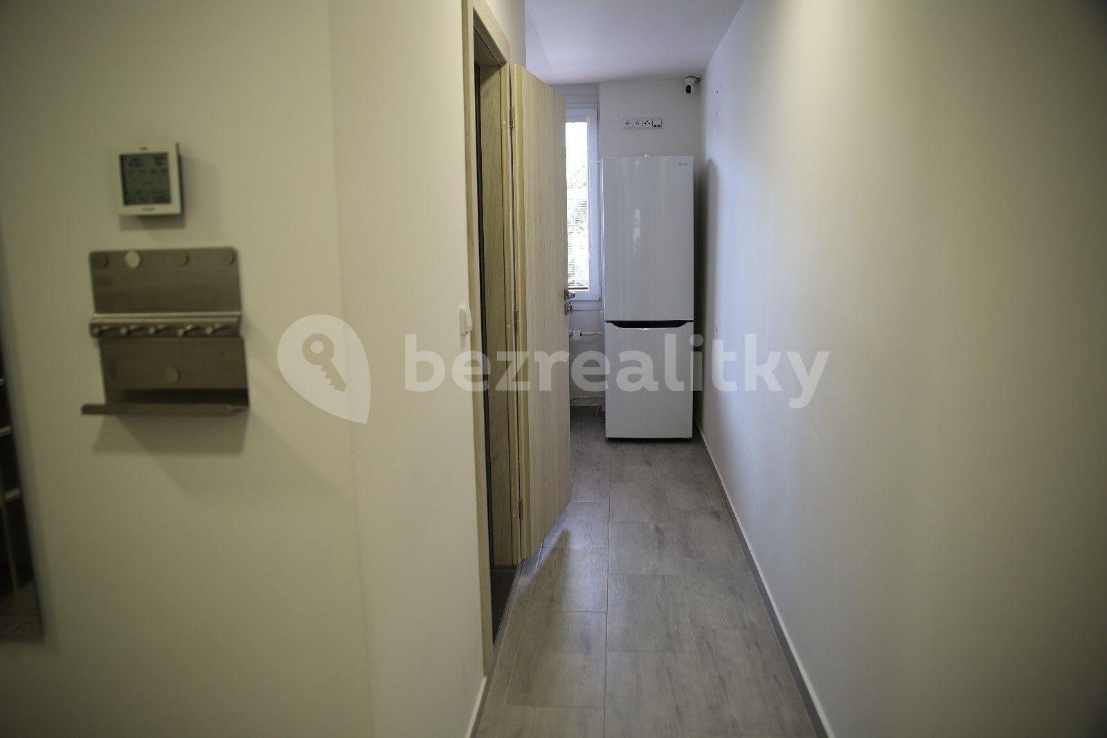 3 bedroom flat to rent, 80 m², Křišťálová, Jablonec nad Nisou, Liberecký Region