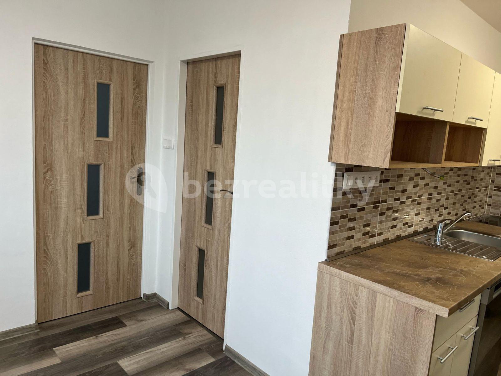 3 bedroom flat to rent, 70 m², Dukelská, Uničov, Olomoucký Region