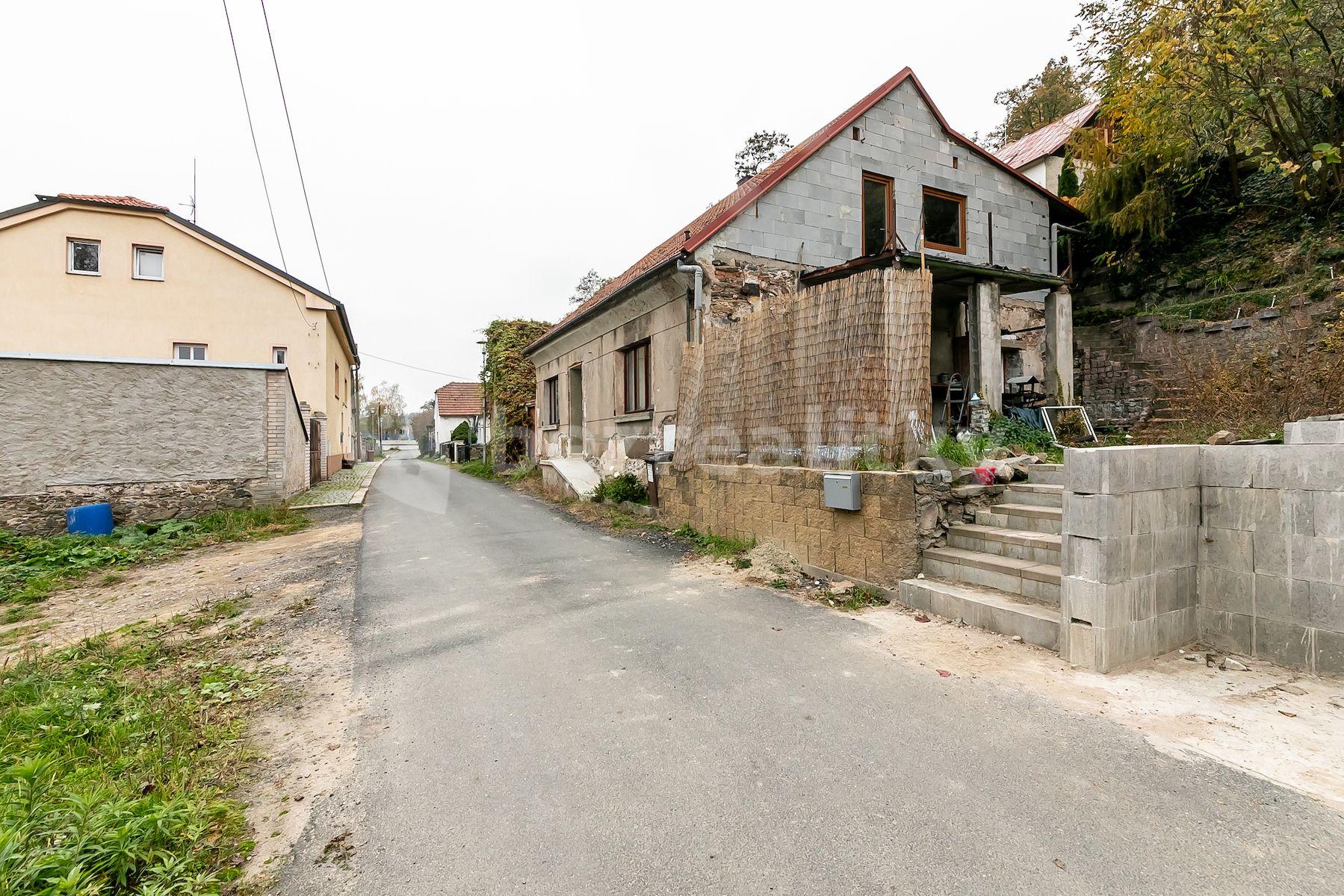 house for sale, 80 m², Pobřežní, Týnec nad Labem, Středočeský Region