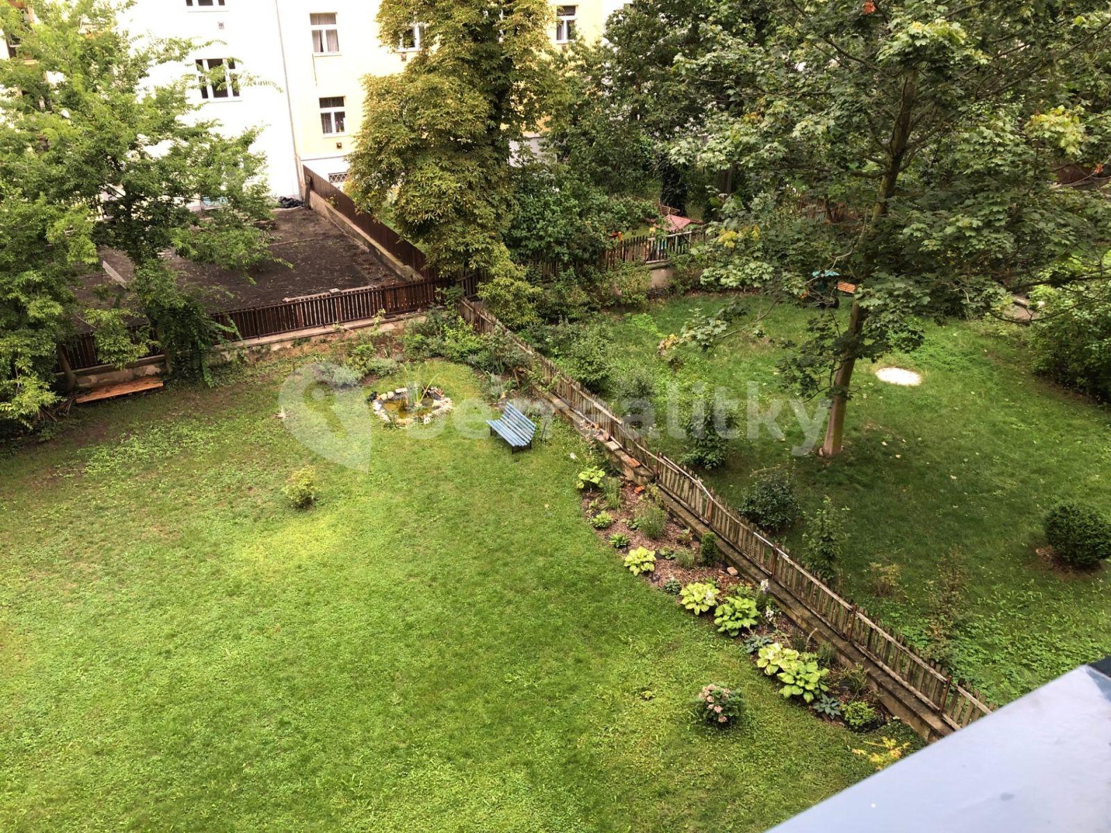 3 bedroom flat to rent, 75 m², Lužická, Prague, Prague