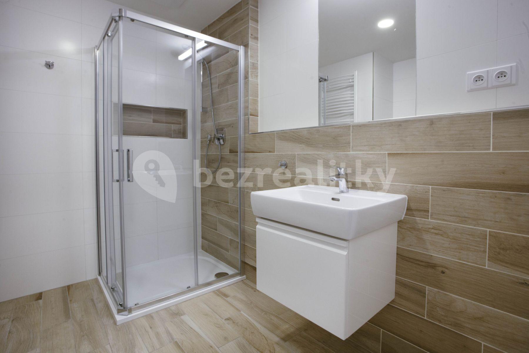 2 bedroom flat to rent, 61 m², Vrbenského, Prague, Prague