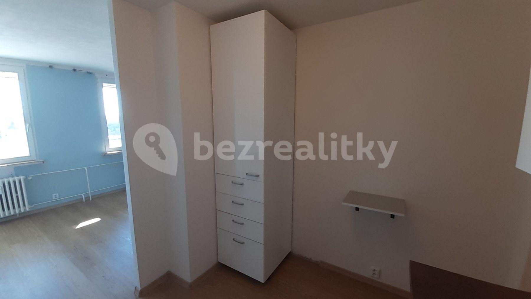 2 bedroom with open-plan kitchen flat to rent, 87 m², Na Jarově, Prague, Prague