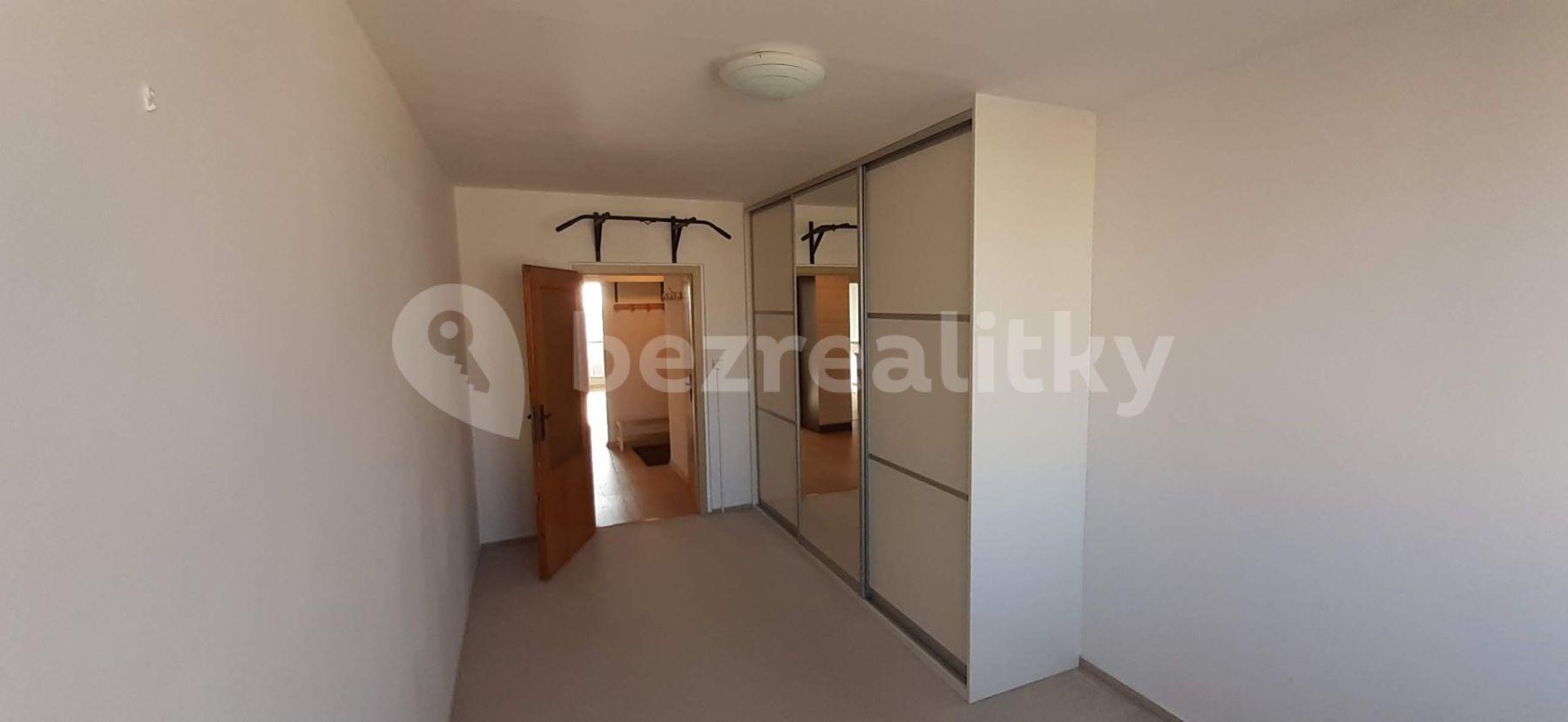 2 bedroom with open-plan kitchen flat to rent, 87 m², Na Jarově, Prague, Prague