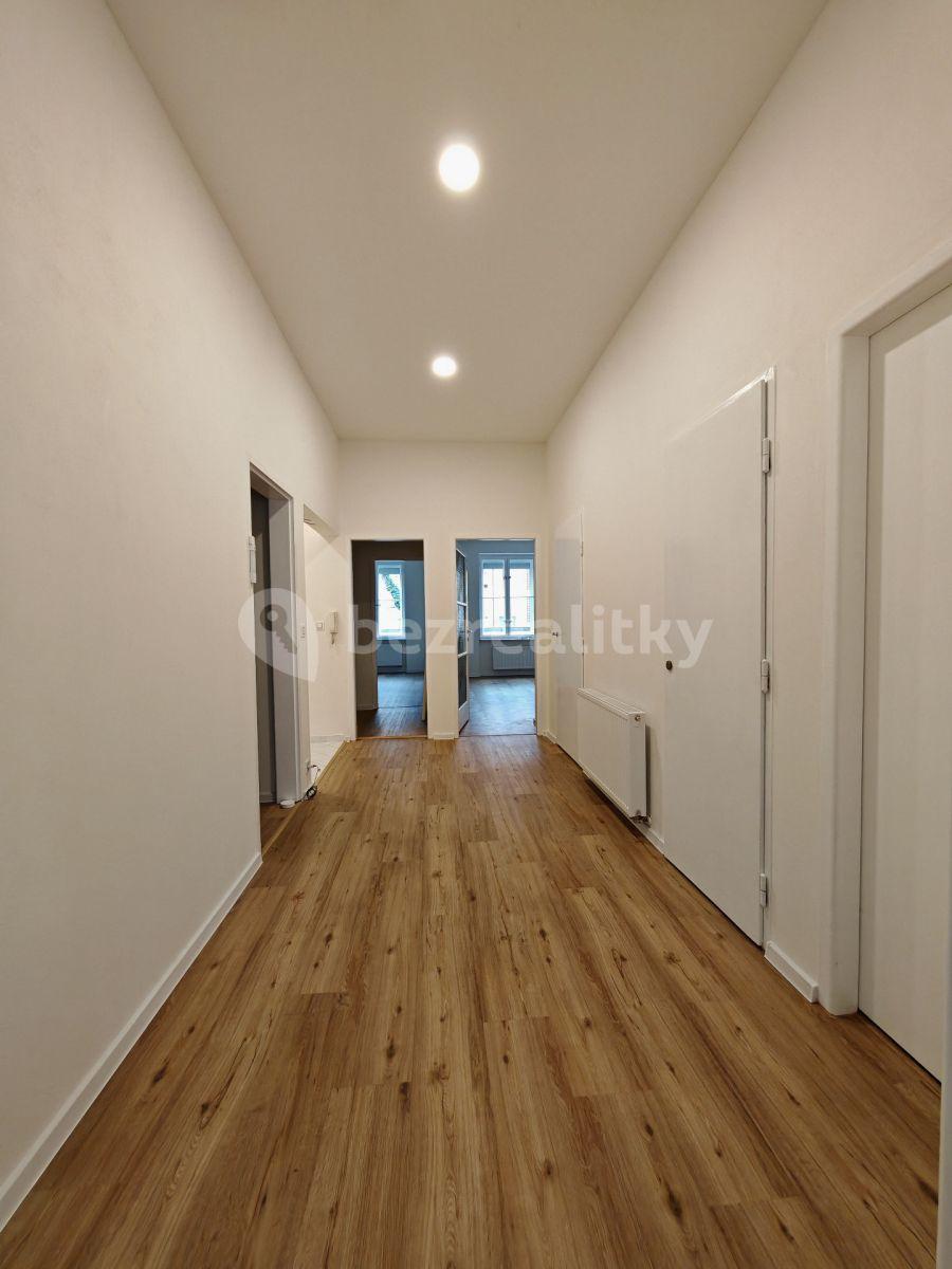 4 bedroom flat to rent, 101 m², Hradecká, Prague, Prague