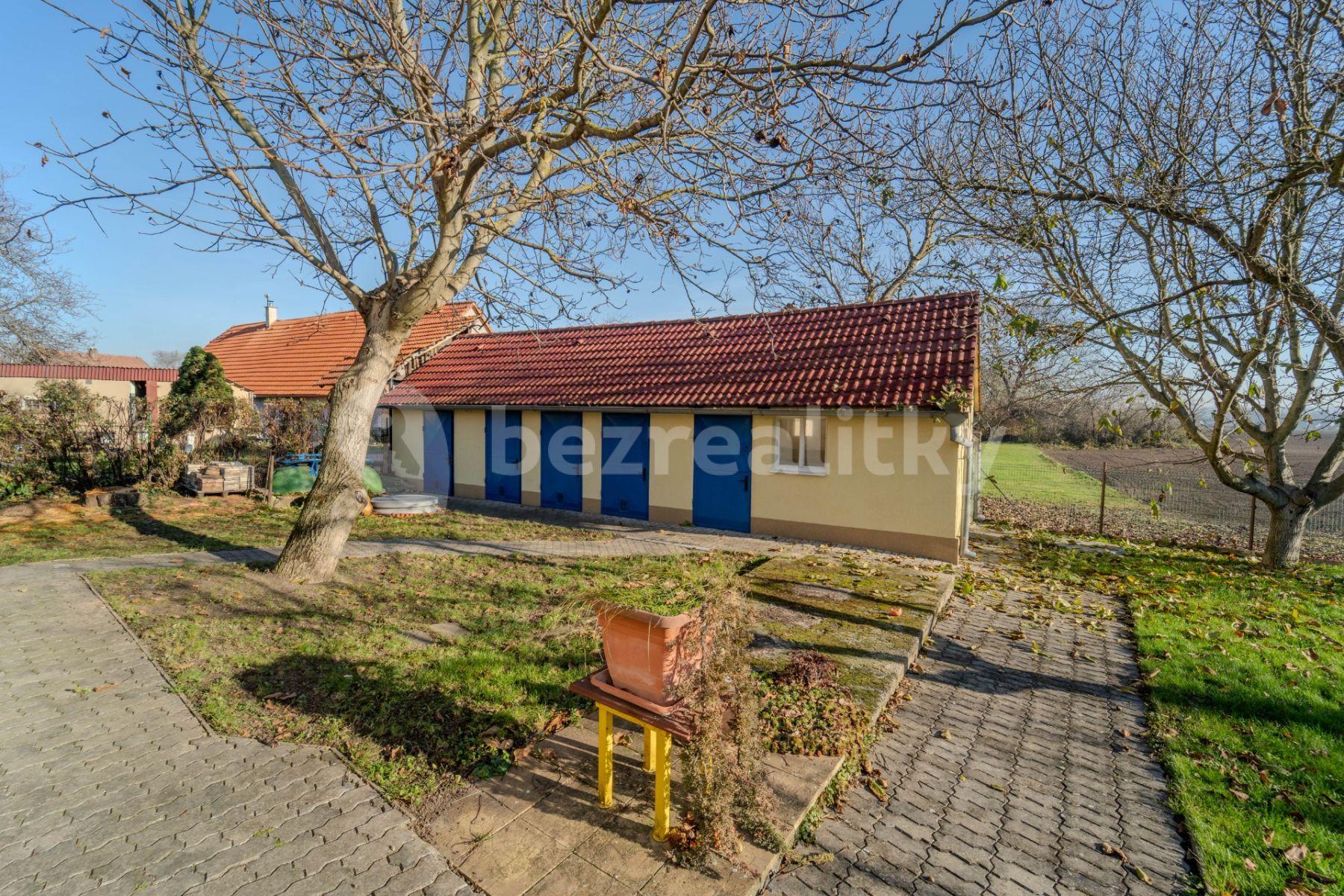 house for sale, 173 m², Vlačice, Středočeský Region