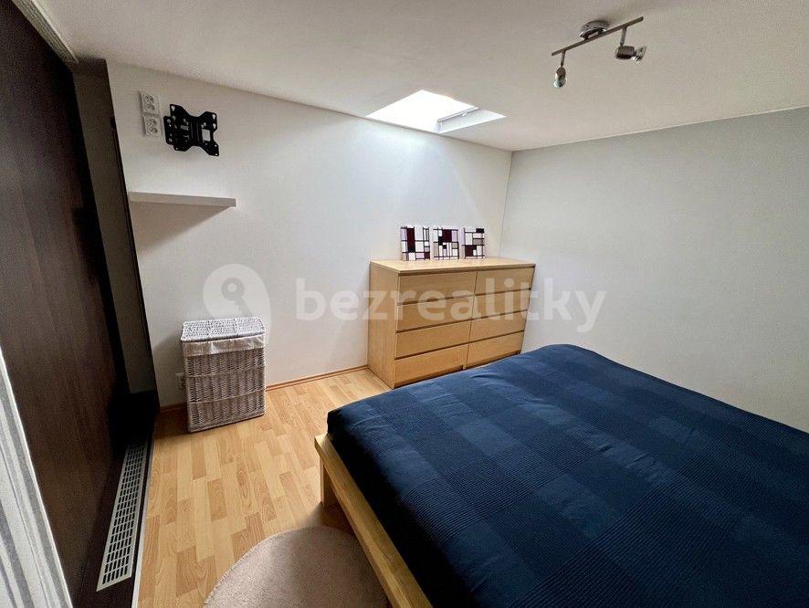 1 bedroom with open-plan kitchen flat to rent, 86 m², Přeštická, Prague, Prague