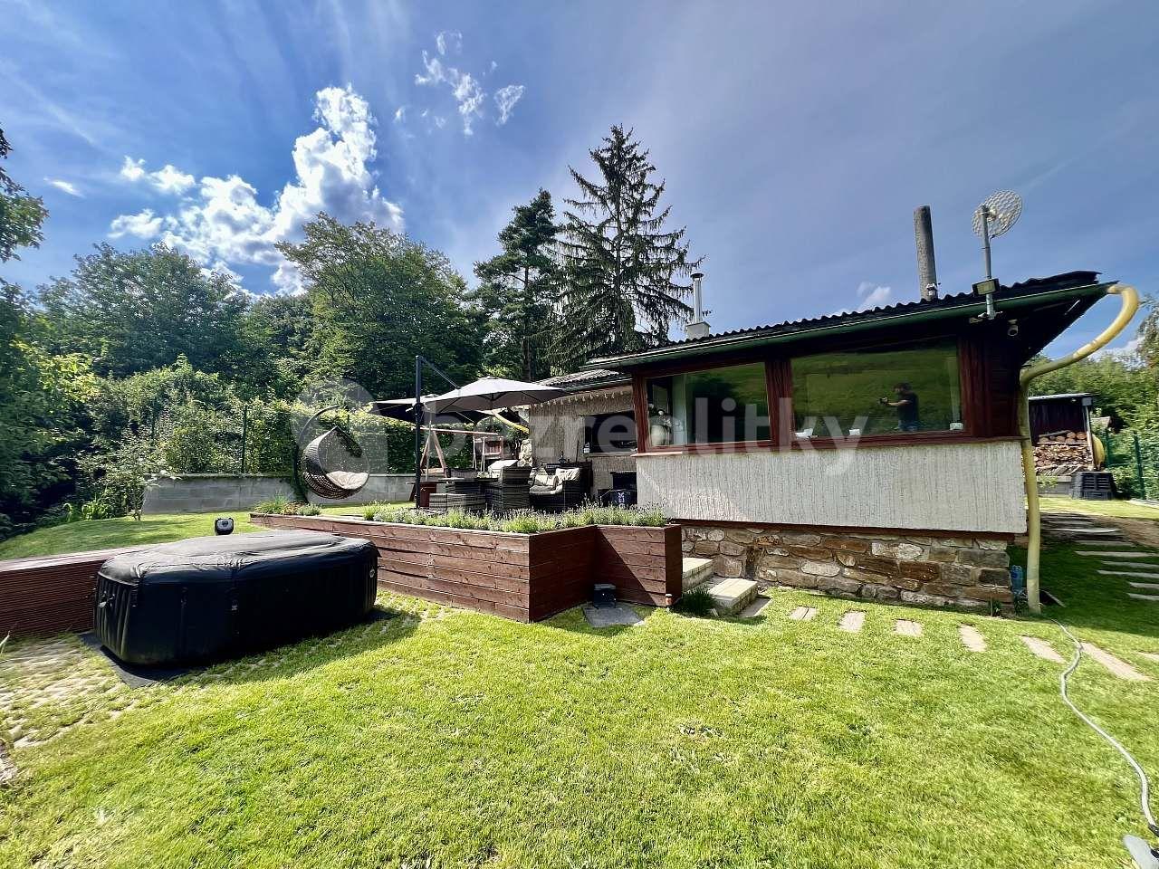 recreational property to rent, 0 m², Buš, Středočeský Region