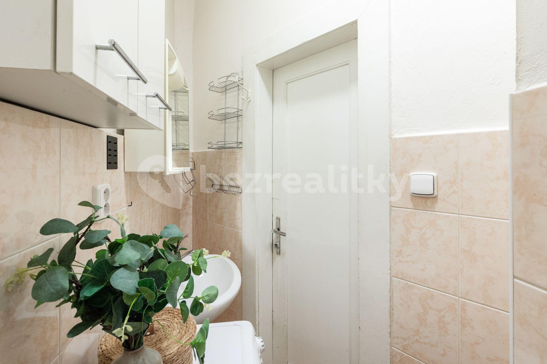 1 bedroom with open-plan kitchen flat for sale, 59 m², Na Ovčinách, Prague, Prague