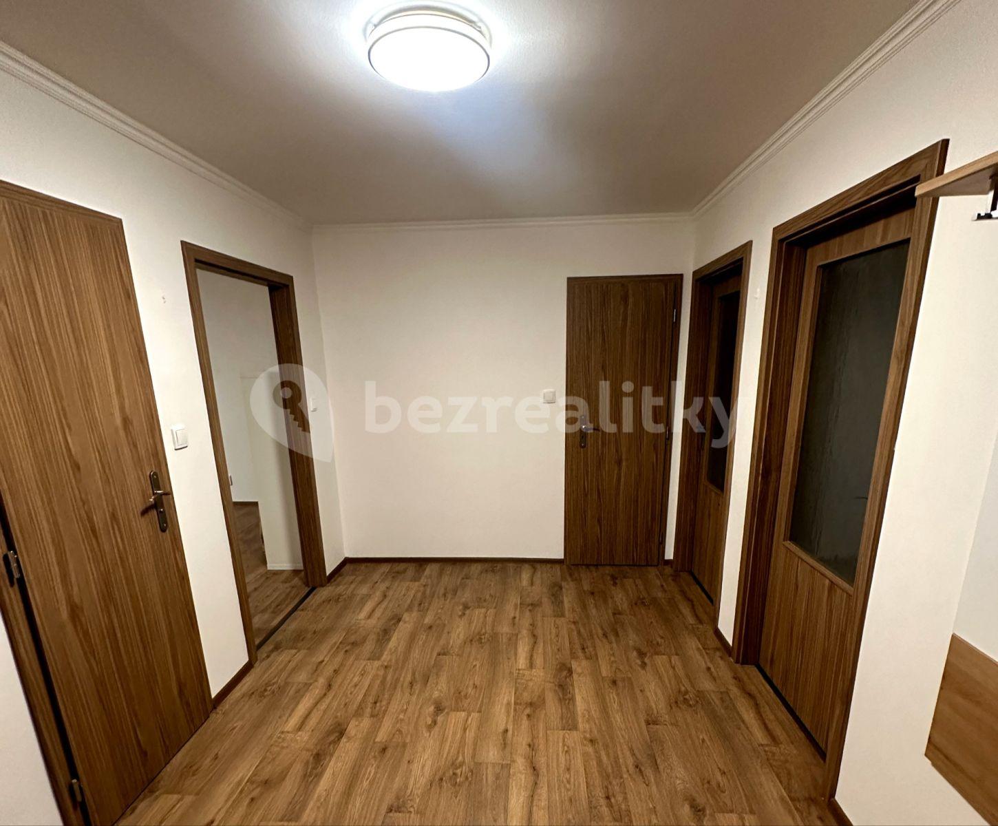 2 bedroom with open-plan kitchen flat for sale, 71 m², Pražská, Slaný, Středočeský Region