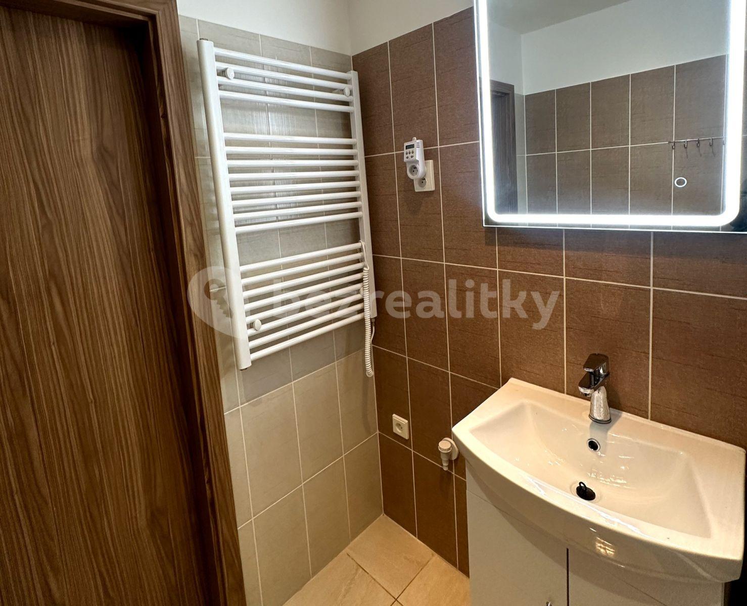 2 bedroom with open-plan kitchen flat for sale, 71 m², Pražská, Slaný, Středočeský Region