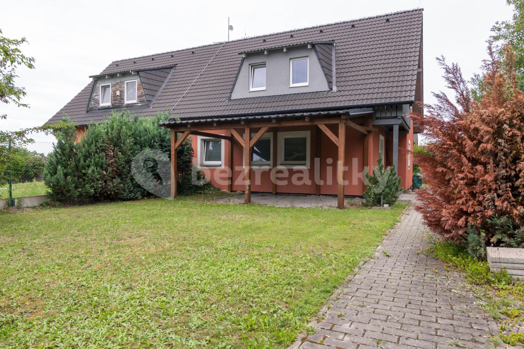 house for sale, 112 m², Luční, Nupaky, Středočeský Region