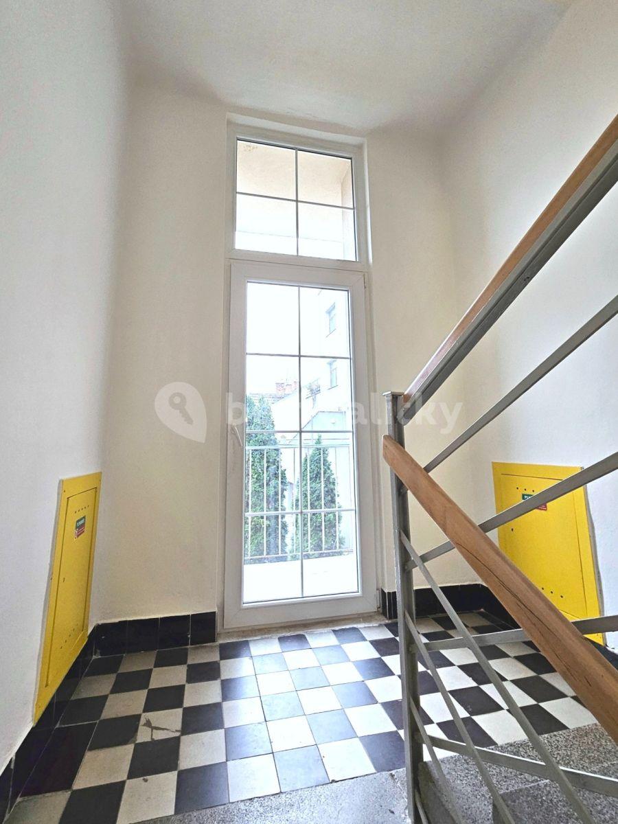 1 bedroom flat to rent, 40 m², Karáskovo náměstí, Brno, Jihomoravský Region