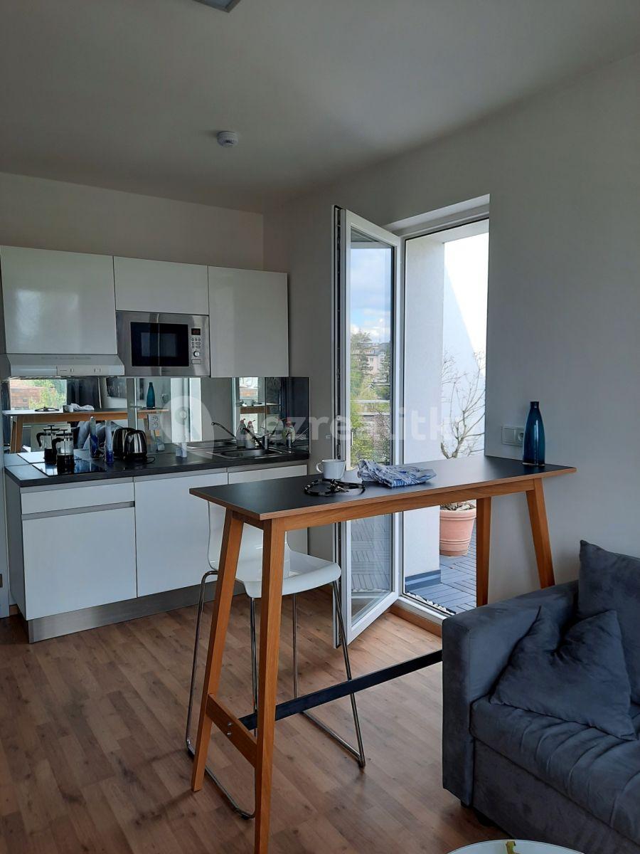 Studio flat for sale, 56 m², Hornoměcholupská, Prague, Prague