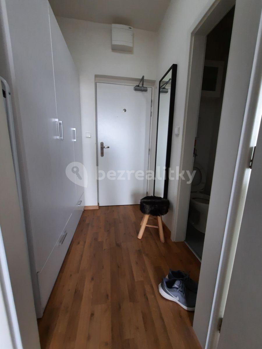 Studio flat for sale, 56 m², Hornoměcholupská, Prague, Prague