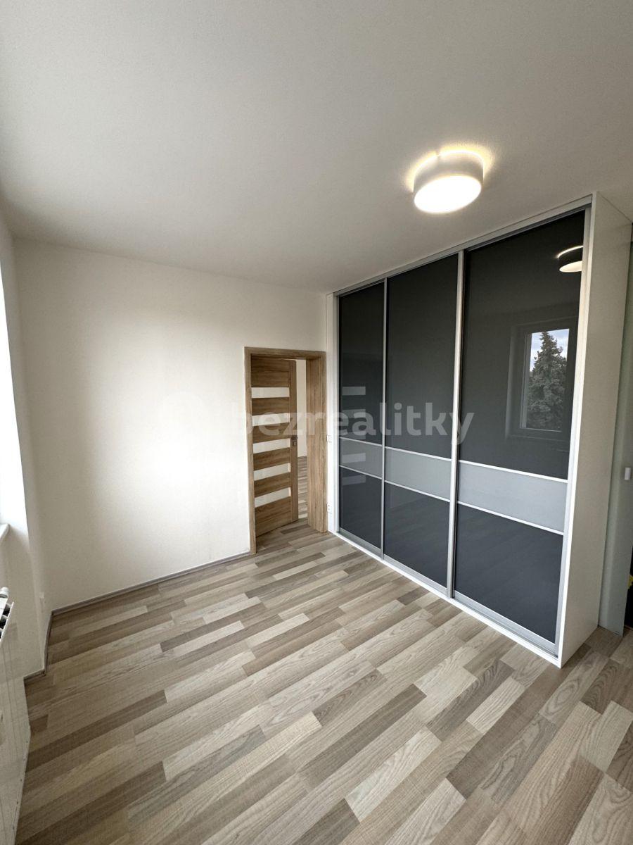 2 bedroom with open-plan kitchen flat to rent, 60 m², Na Líše, Prague, Prague