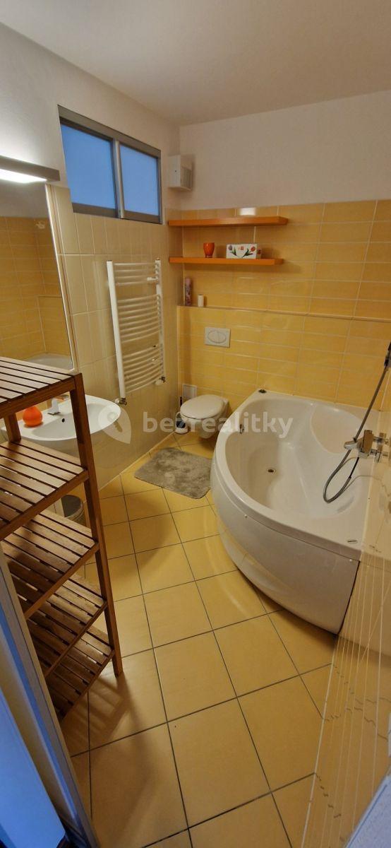 3 bedroom flat to rent, 80 m², Latorická, Podunajské Biskupice, Bratislavský Region