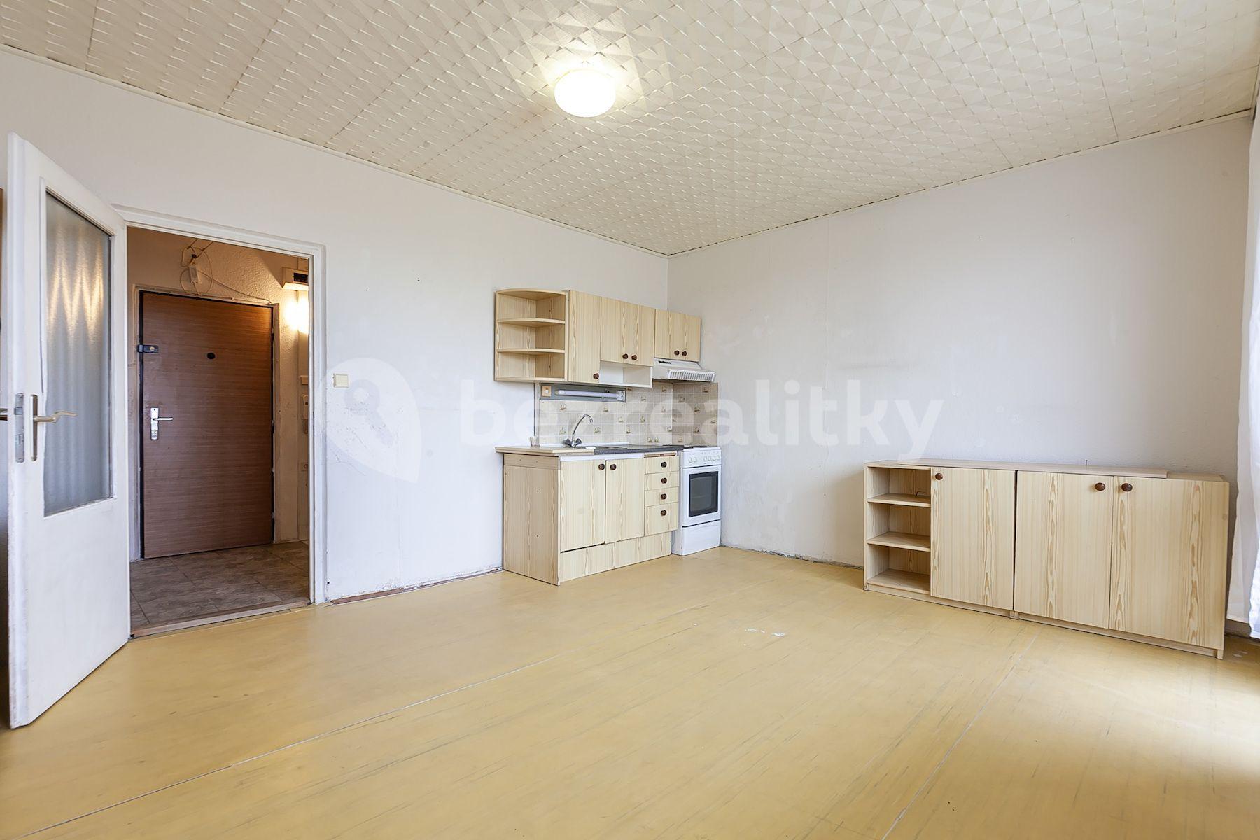 Studio flat for sale, 26 m², Imrychova, Prague, Prague