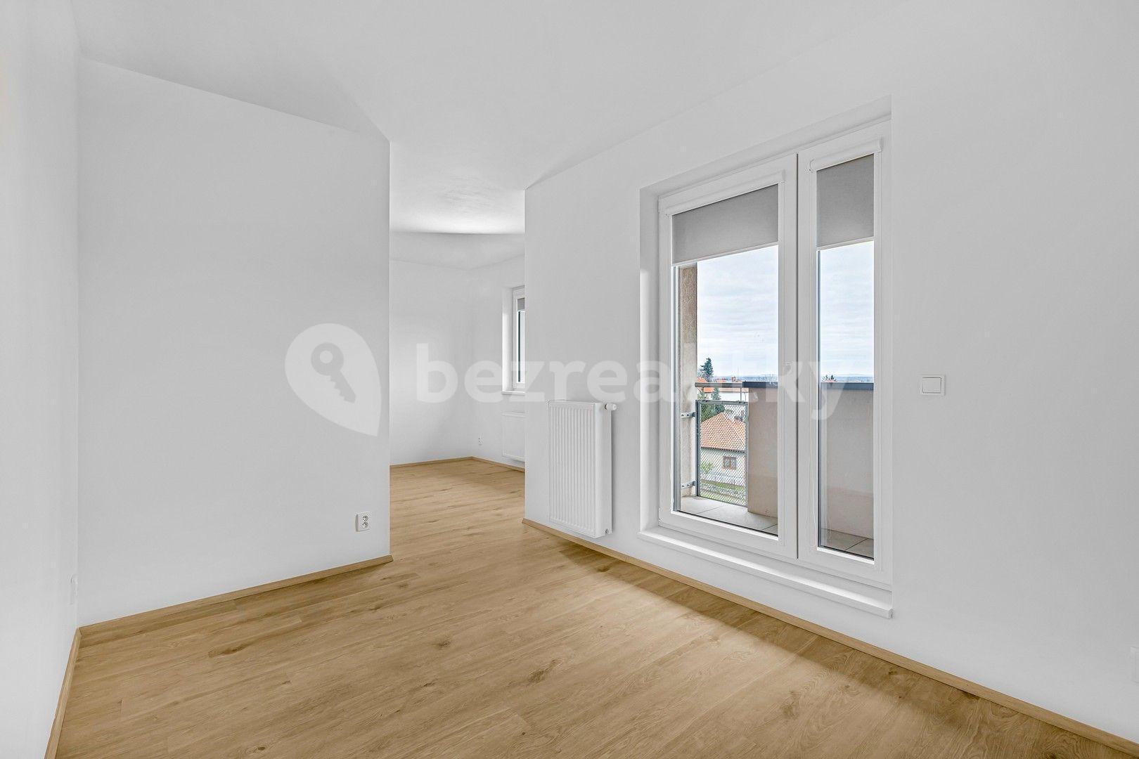 Studio flat to rent, 33 m², Augustina Lukeše, Brandýs nad Labem-Stará Boleslav, Středočeský Region