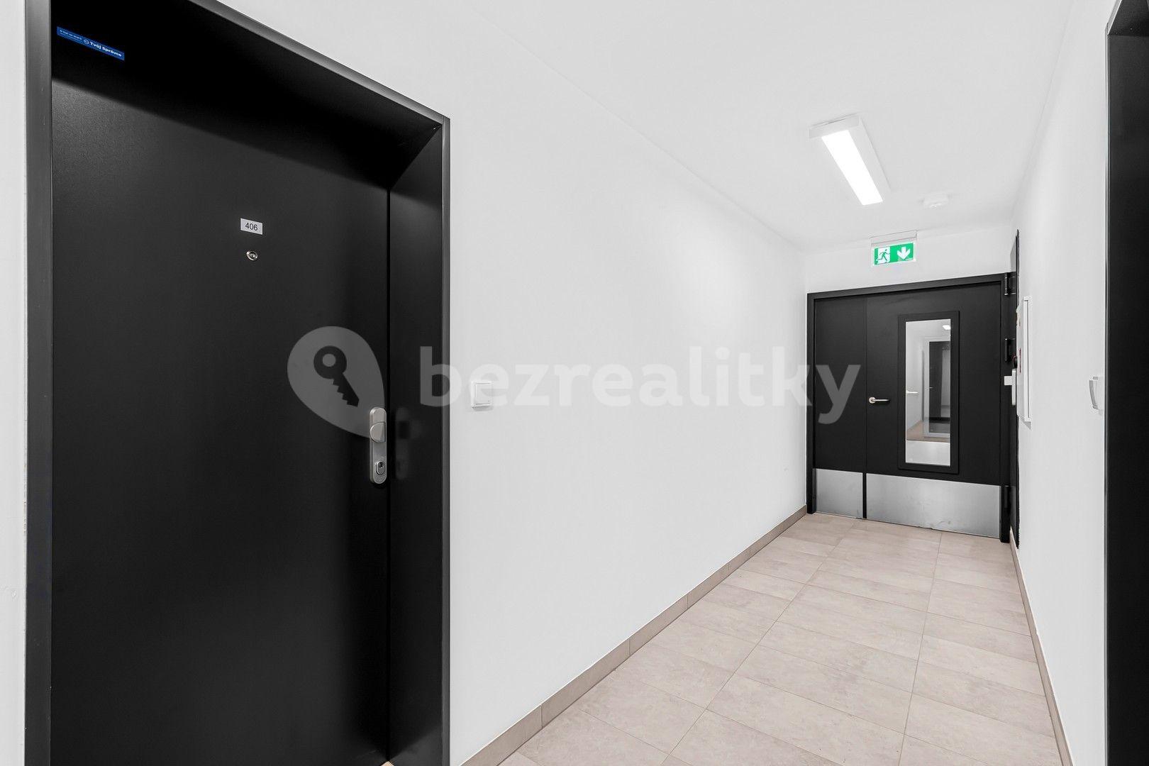 Studio flat to rent, 33 m², Augustina Lukeše, Brandýs nad Labem-Stará Boleslav, Středočeský Region