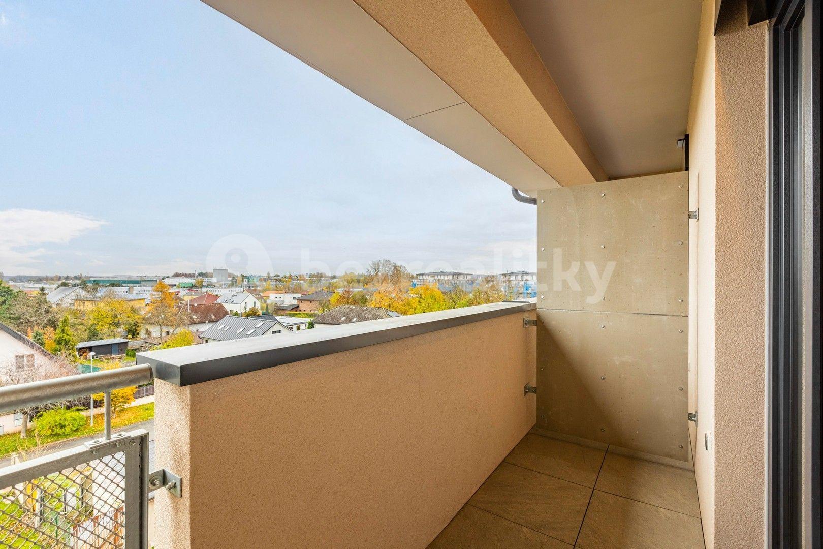 Studio flat to rent, 33 m², Augustina Lukeše, Brandýs nad Labem-Stará Boleslav, Středočeský Region