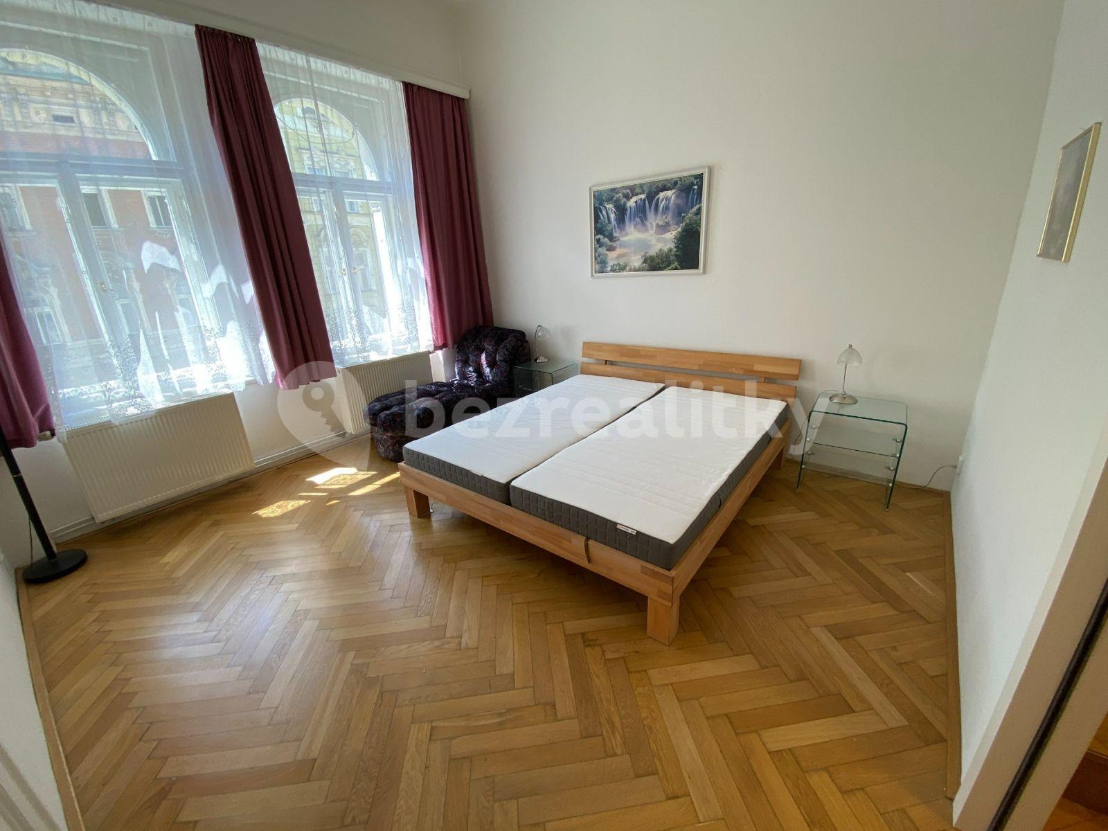 3 bedroom flat to rent, 120 m², Dukelských hrdinů, Prague, Prague