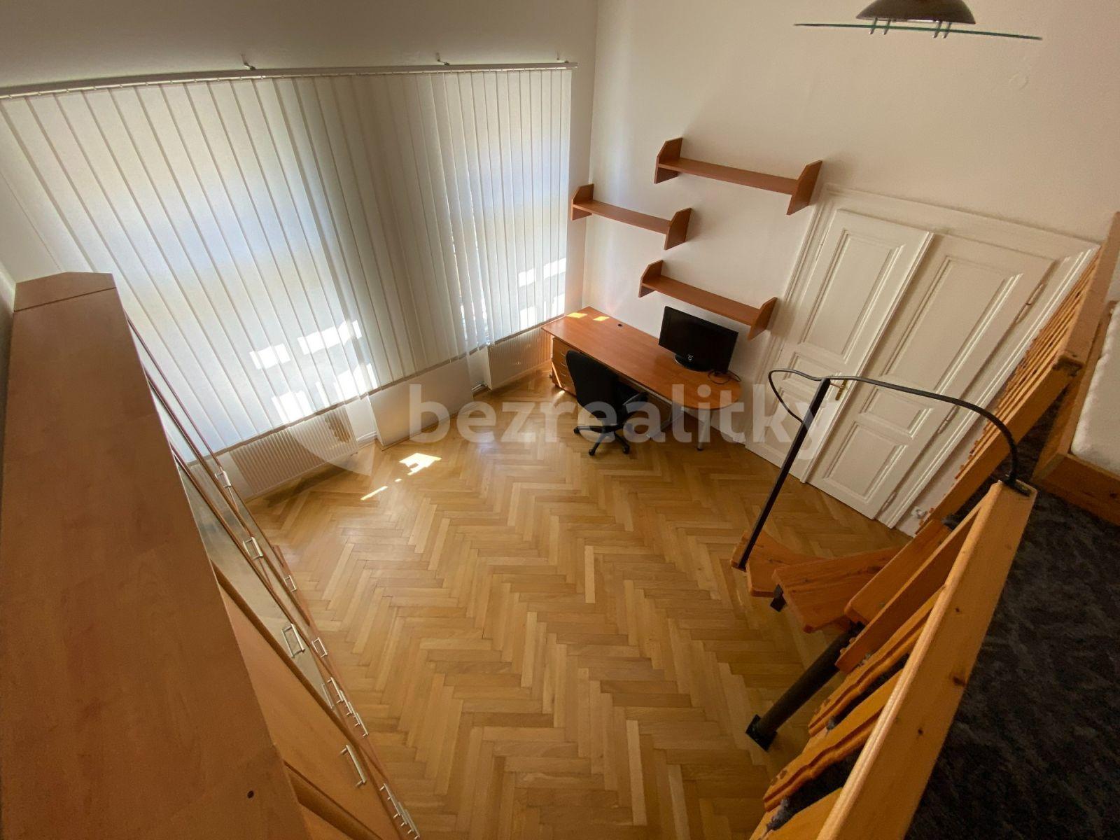 3 bedroom flat to rent, 120 m², Dukelských hrdinů, Prague, Prague