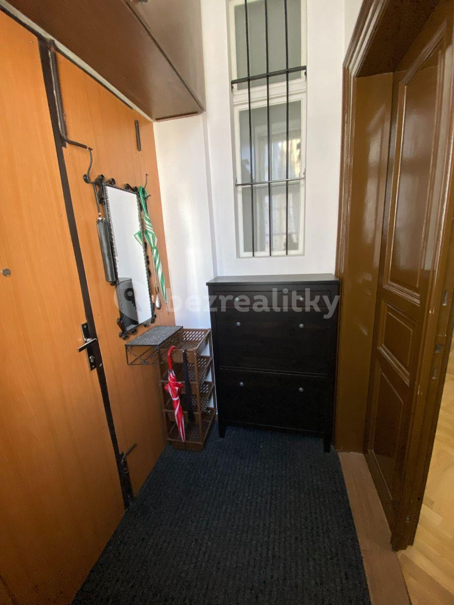 3 bedroom flat to rent, 120 m², Dukelských hrdinů, Prague, Prague