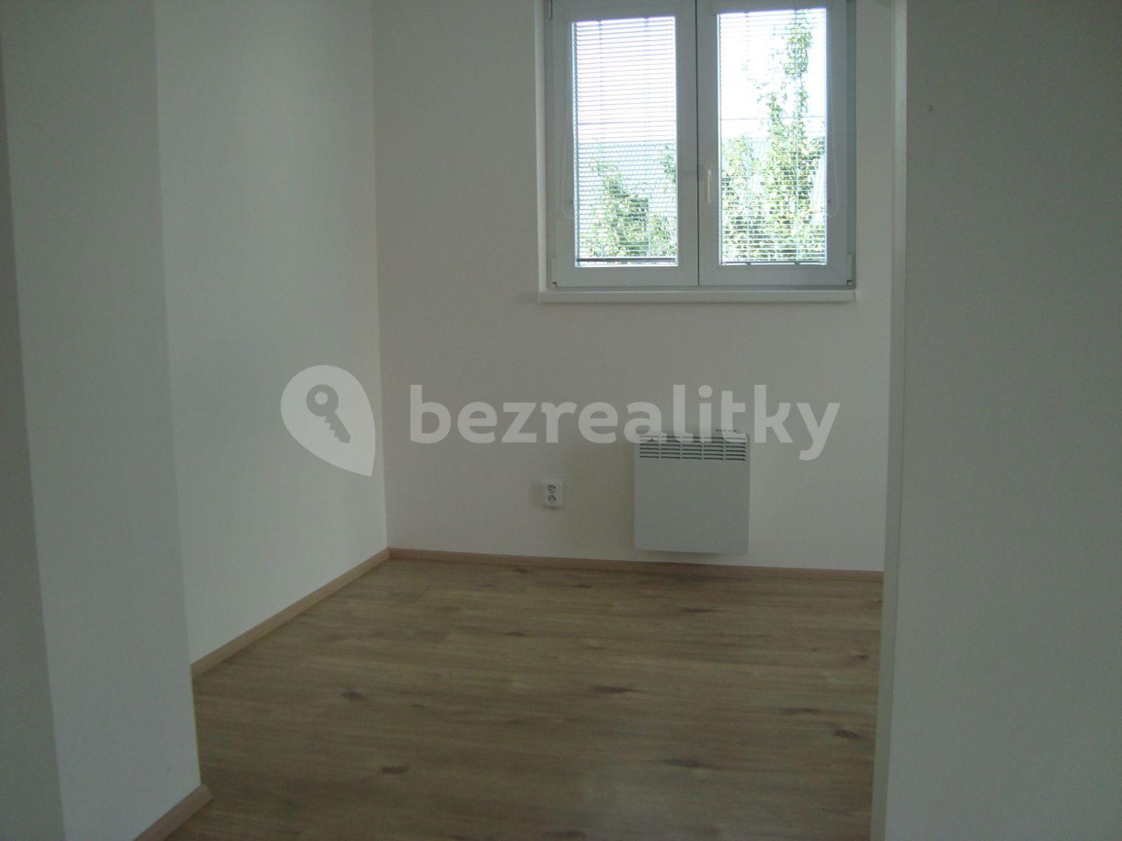 Studio flat to rent, 41 m², Perunova, Brno, Jihomoravský Region