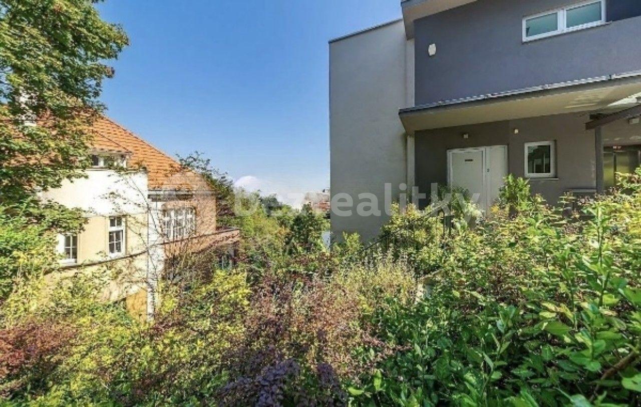 1 bedroom with open-plan kitchen flat to rent, 75 m², Hořejší nábřeží, Prague, Prague