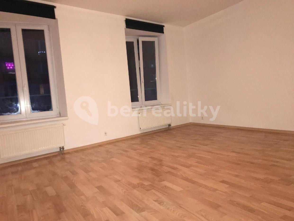 Studio flat to rent, 38 m², Dukelská, Benešov, Středočeský Region