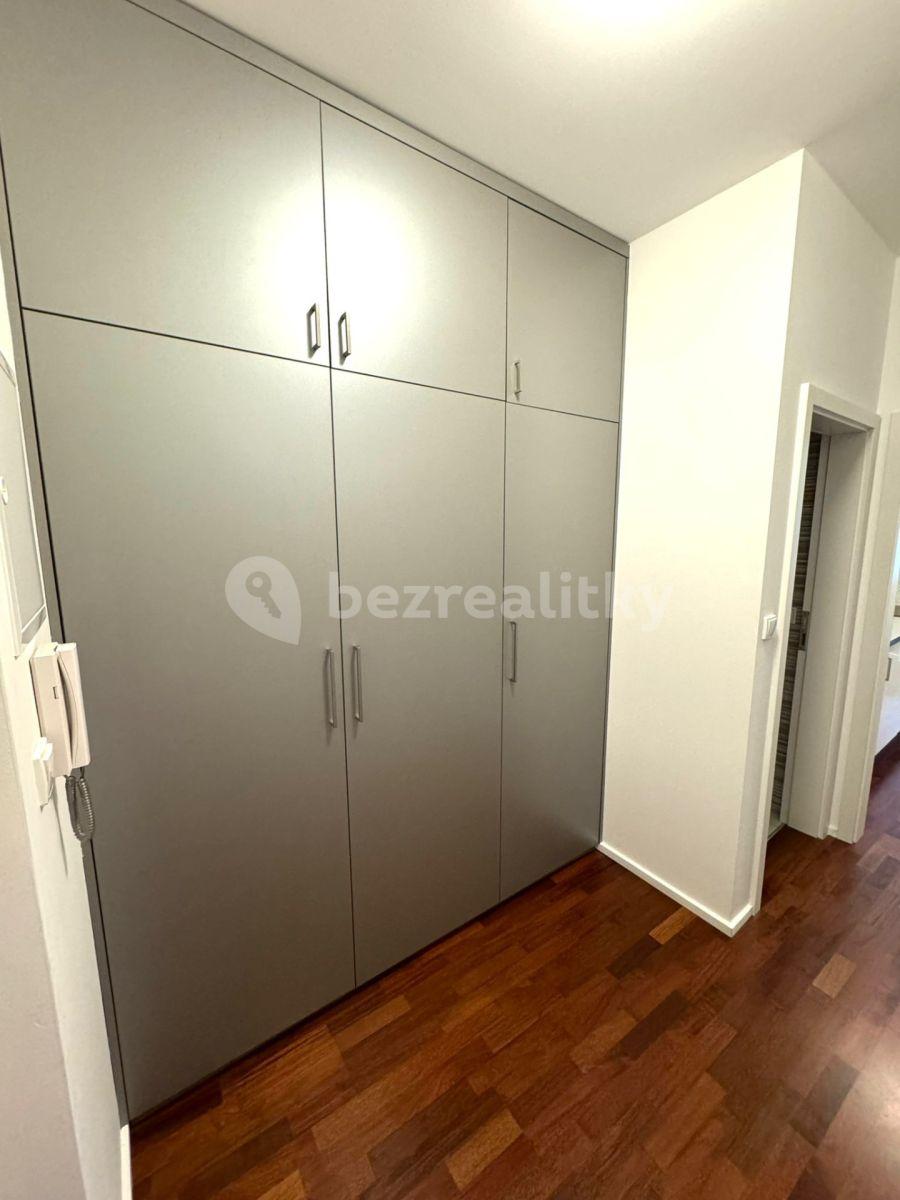 1 bedroom with open-plan kitchen flat to rent, 50 m², Pod Průsekem, Prague, Prague