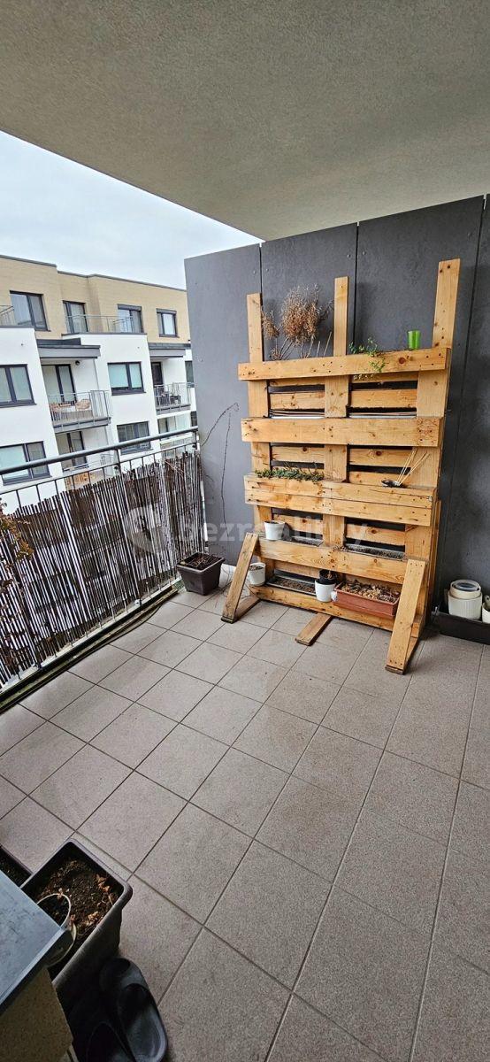 1 bedroom with open-plan kitchen flat to rent, 54 m², Makedonská, Prague, Prague