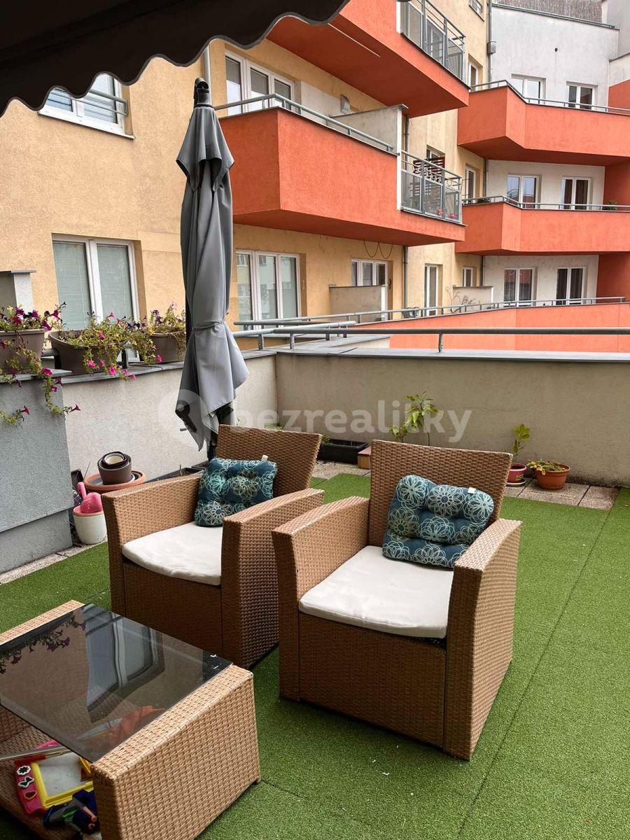 1 bedroom with open-plan kitchen flat to rent, 41 m², Plzeňská, Prague, Prague