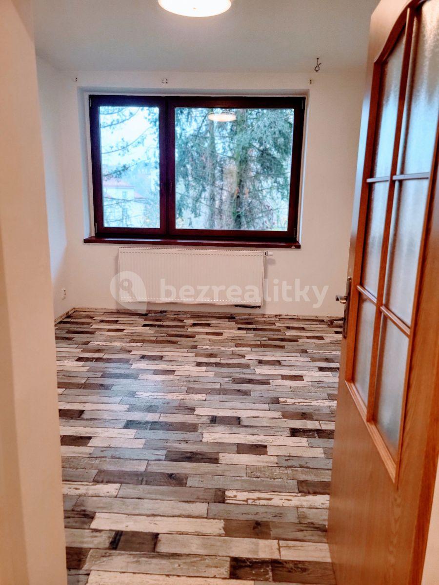 2 bedroom with open-plan kitchen flat to rent, 62 m², U Mrázovky, Prague, Prague