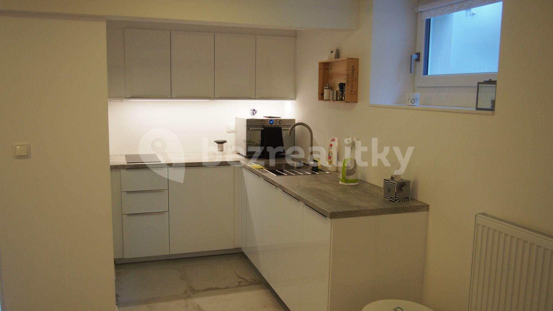 1 bedroom flat to rent, 82 m², Kosatcová, Prague, Prague