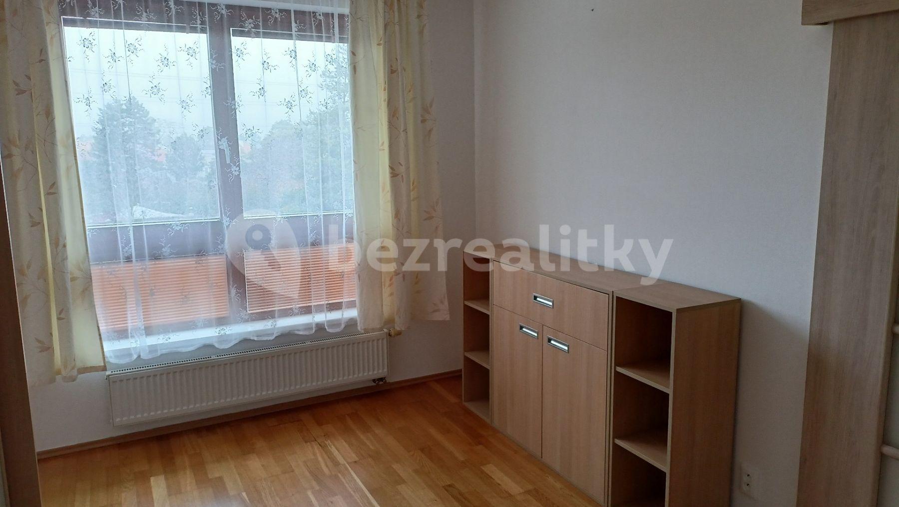 2 bedroom with open-plan kitchen flat to rent, 76 m², Za Mototechnou, Prague, Prague