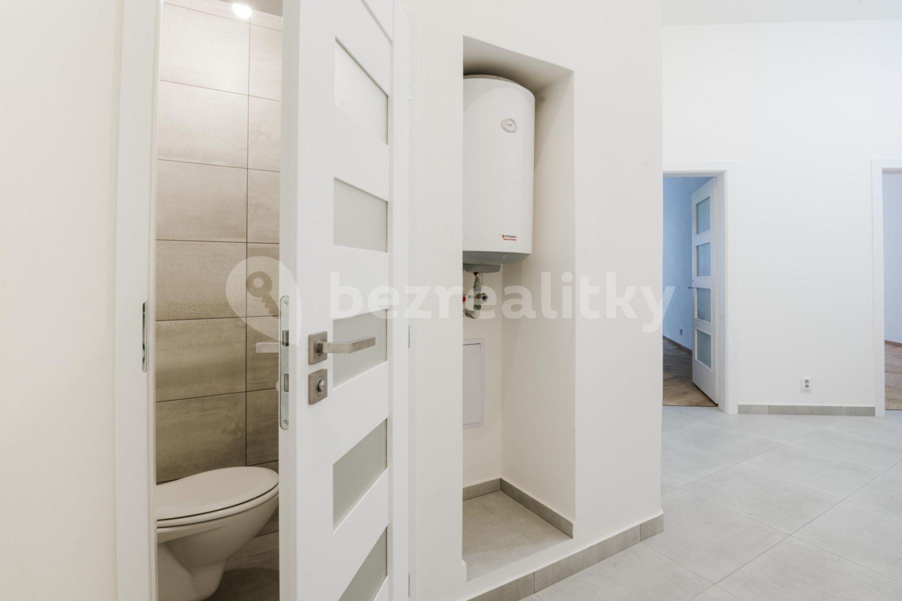 2 bedroom flat to rent, 60 m², Kolínská, Prague, Prague