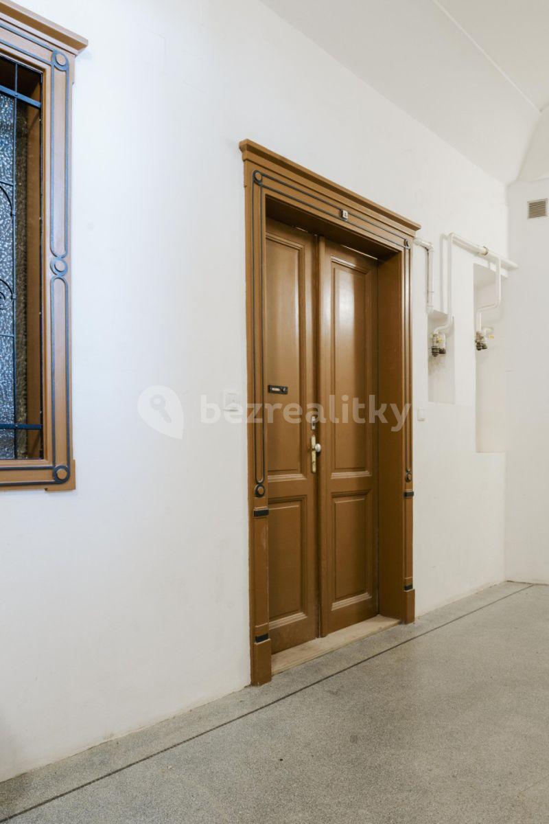 2 bedroom flat to rent, 60 m², Kolínská, Prague, Prague