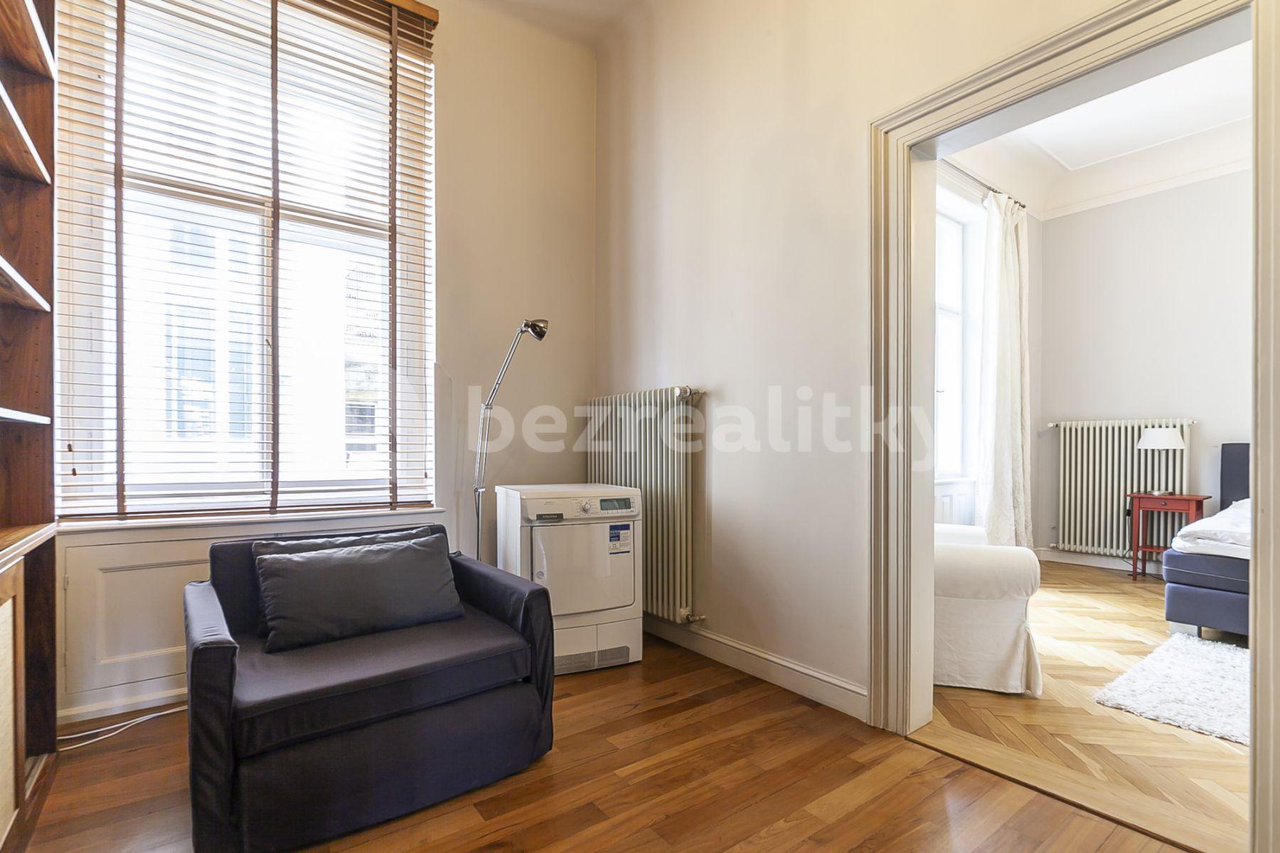 3 bedroom flat to rent, 105 m², Masarykovo nábřeží, Prague, Prague