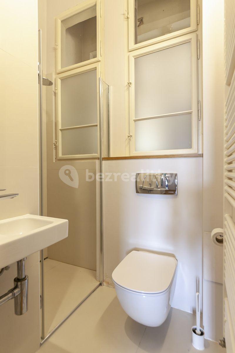 3 bedroom flat to rent, 105 m², Masarykovo nábřeží, Prague, Prague