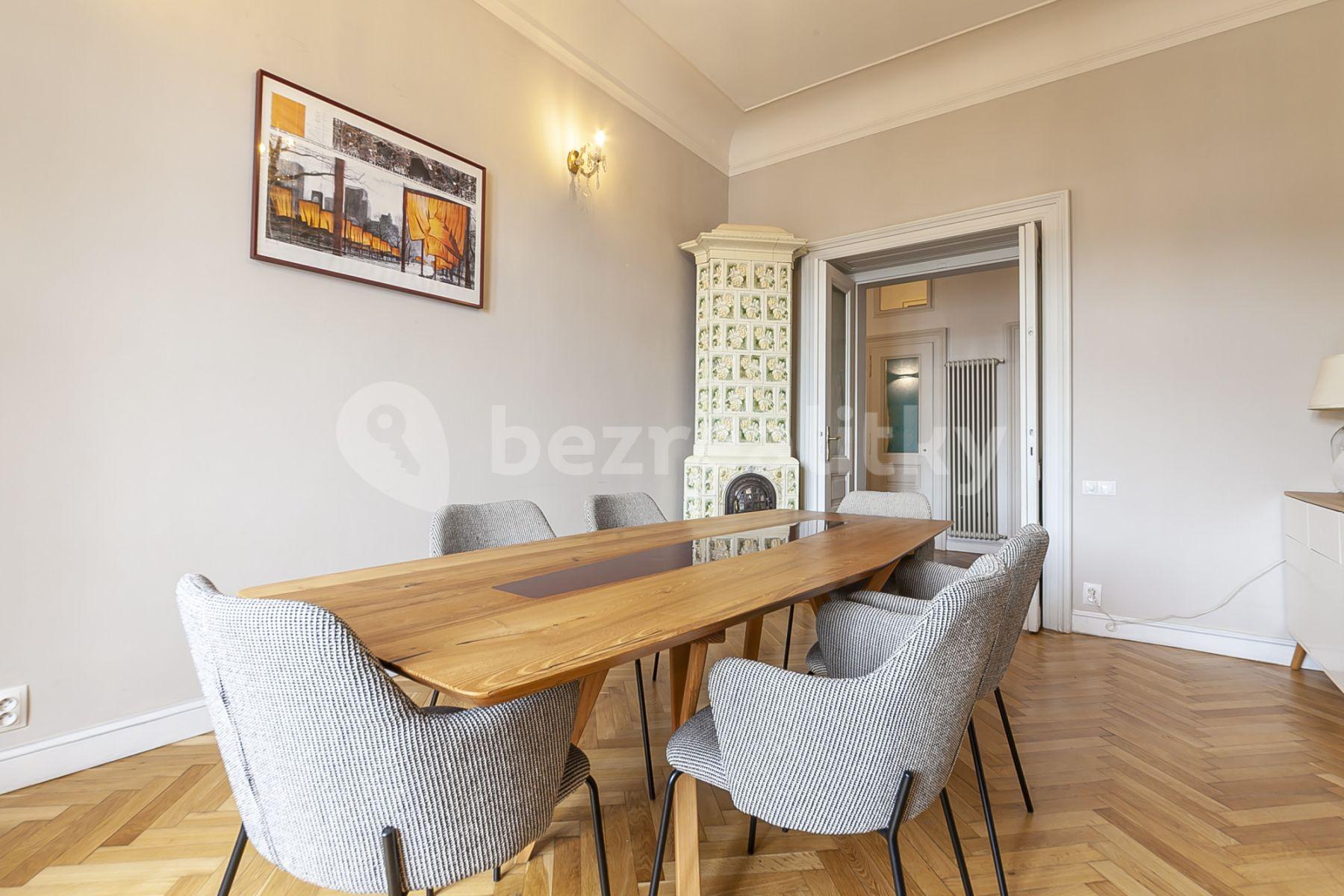 3 bedroom flat to rent, 105 m², Masarykovo nábřeží, Prague, Prague