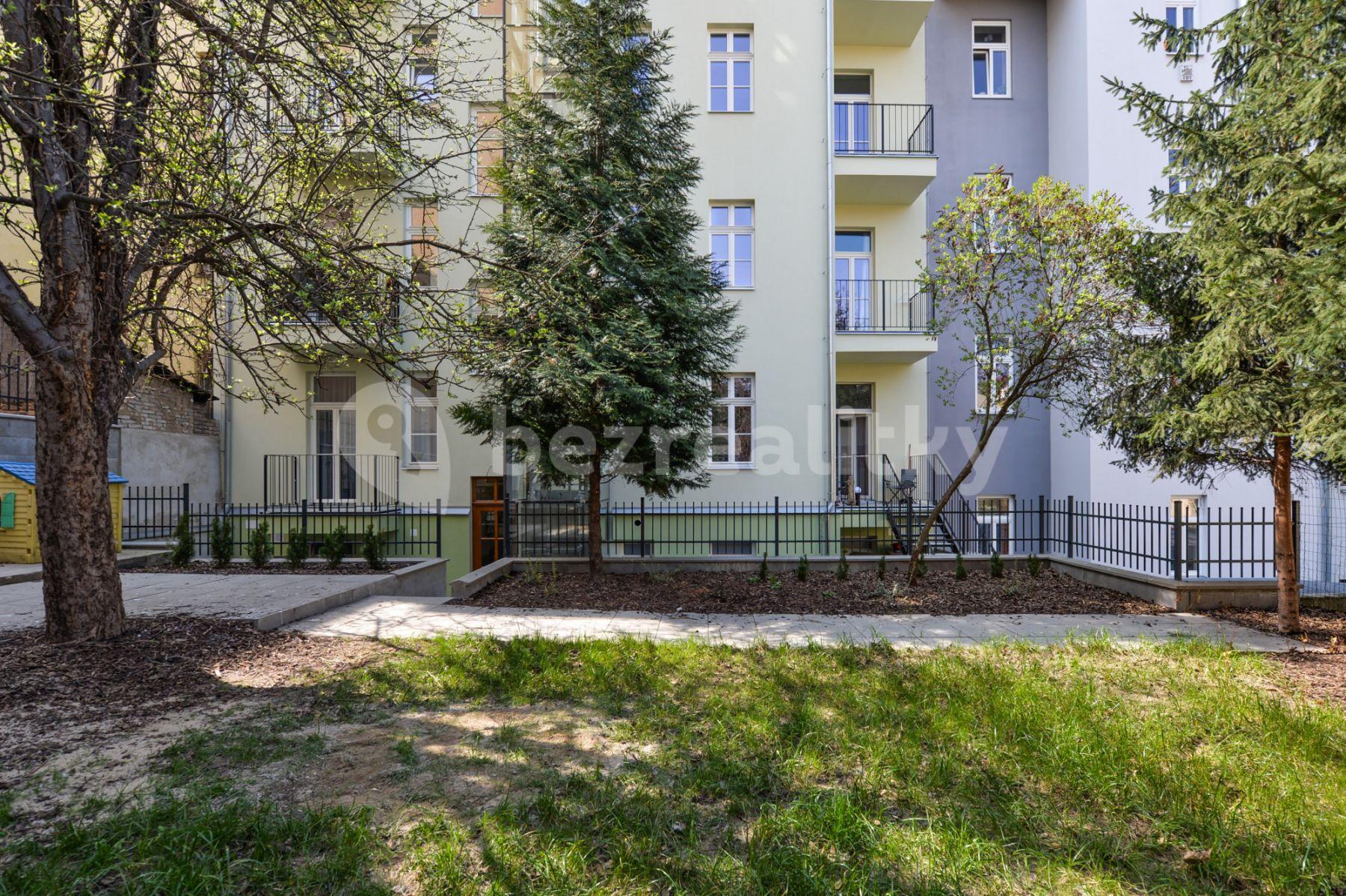 Studio flat to rent, 42 m², Krásova, Prague, Prague