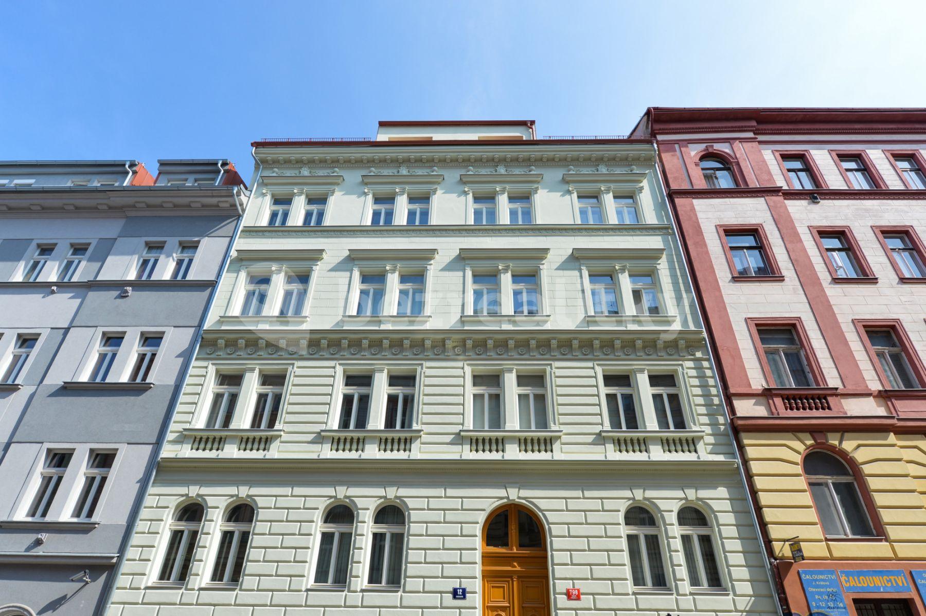 Studio flat to rent, 42 m², Krásova, Prague, Prague