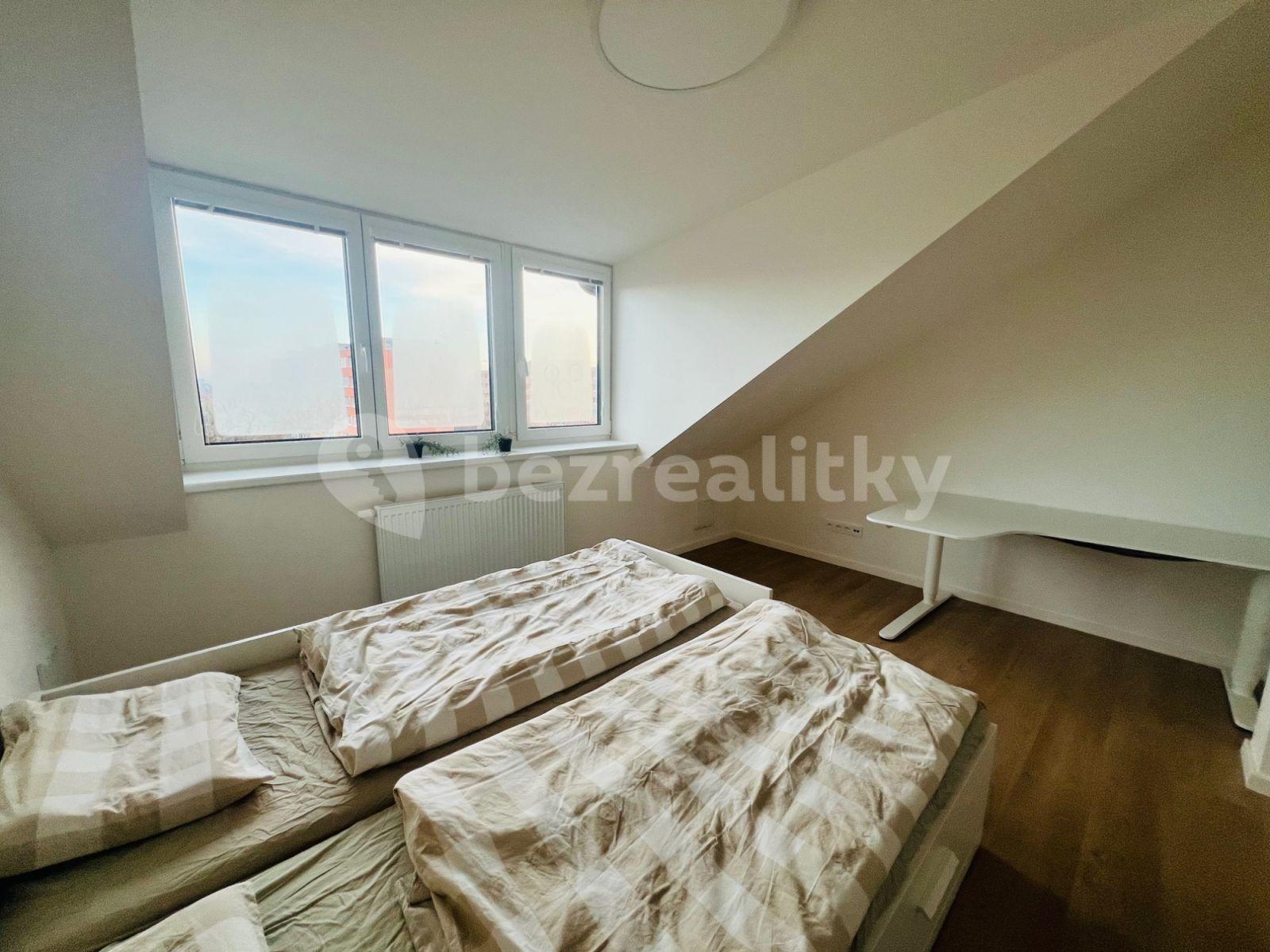 4 bedroom flat to rent, 114 m², Budějovická, Prague, Prague